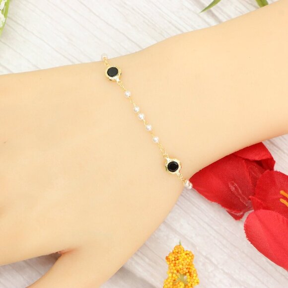 "Trendy Handmade Bracelet – A Thoughtful Gift for Girls & Women | UNVRC1422 - Picture 7 of 10